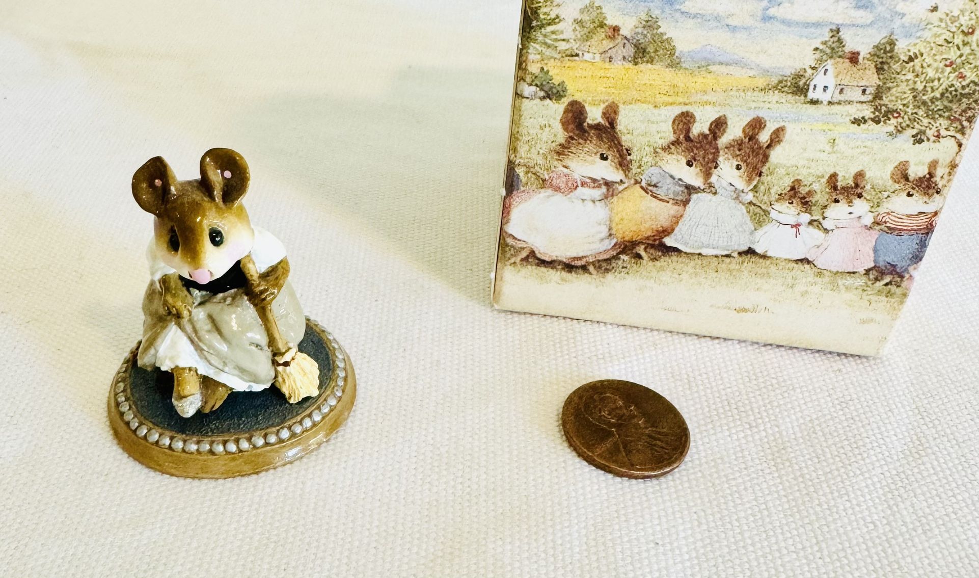 Wee Forest Folk C 1A Cinderella's Slipper 1988 AP Signed