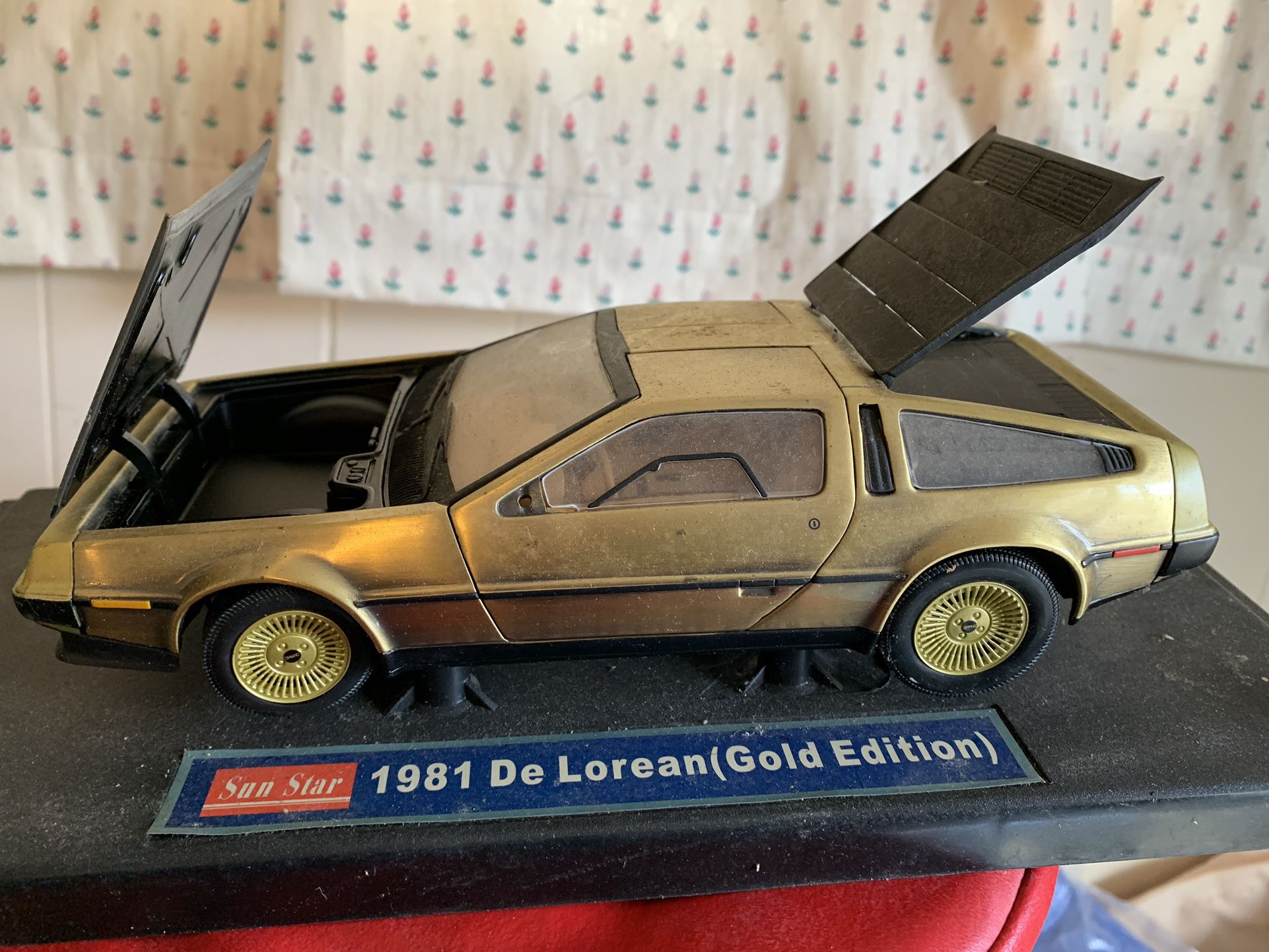 1981 Delorean Model Car Gold Edition
