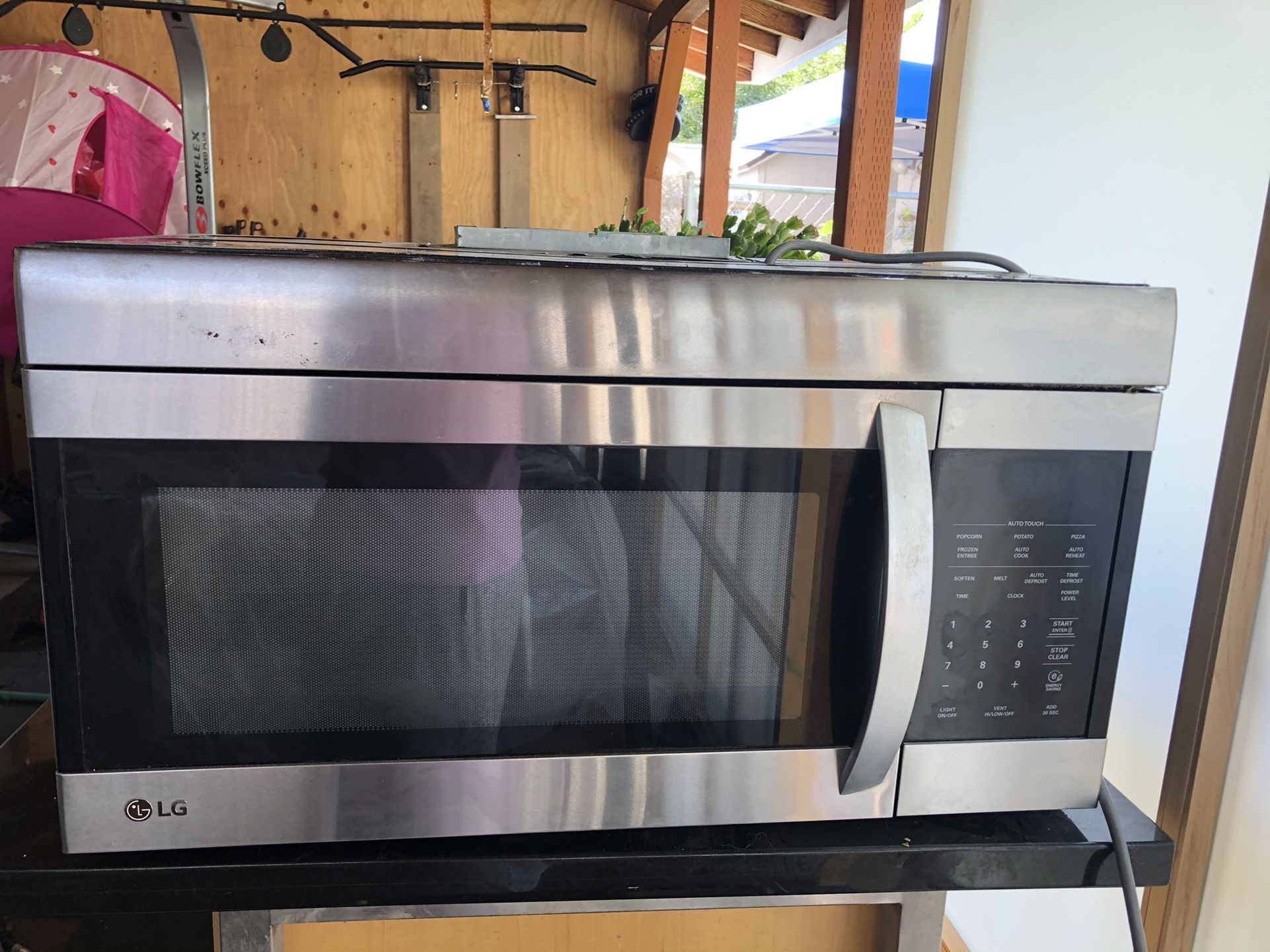 LG Microwave