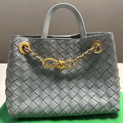 Bottega  Veneta Bag 