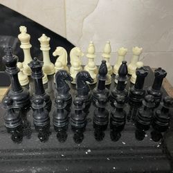 Standart Club Plastic Chess Set Black and Ivory Pieces ( No Board )