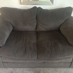 Loveseat 