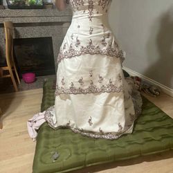 Wedding/  Sweet 15 Dress Size 16