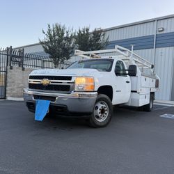 2012 Chevy 3500 Duramax Disel Allison Transmission .Mileage.182881 👌$11,700 OBO