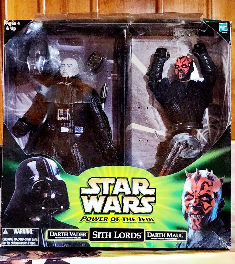 Sith Lords Darth Vader and Darth Maul 