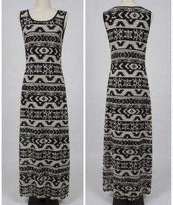 : ECI New York black and white geometric pattern sleeveless maxi dress - size S