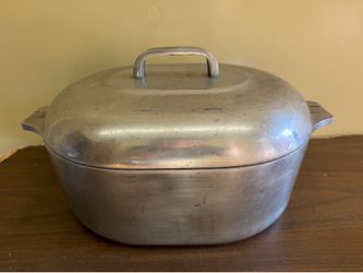 Vintage Magnalite GHC 8 qt Oval Roaster with Lid and Trivet