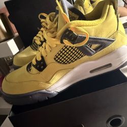Jordan 4s