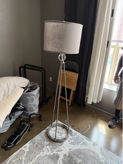 Floor lamp + 2 night stands