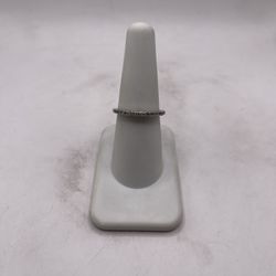 14kt Gold Engagement Style Band w/ Dia Chips