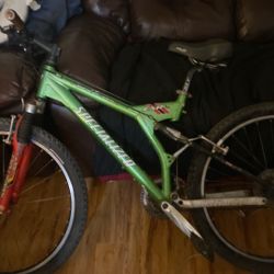 Stump jumper Specialized (text For More Details)