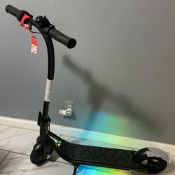 NEW Jetson Ember Folding Electric Scooter, 15 MPH Max Speed, LED & Bluetooth