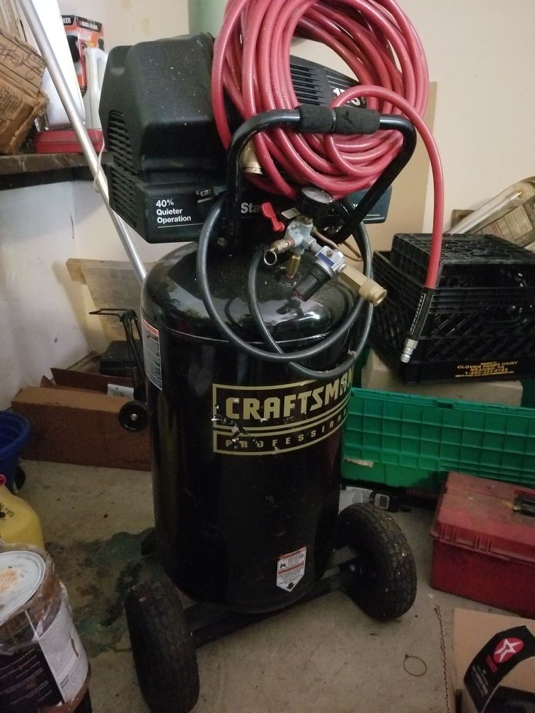 Craftsman Professional Craftsman 25 gal. Air Compressor, 1.6 hp, Vertical Tank, 2-Stage Oil Free Pump