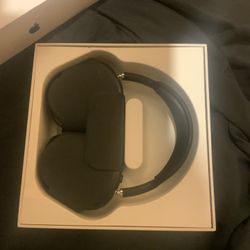 Black AirPod Max 
