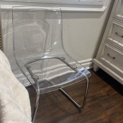 Acrylic Chair