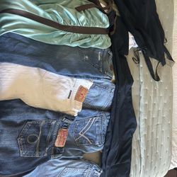 Mid 2000s Low Rise Boot Cut Lucky Jeans