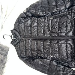 Authentic Moncler Puffer XL