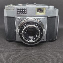 1960s Zeiss Ikon Contina 35mm German Camera with Pantar 1:28 45mm Lens in Leather Case