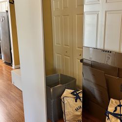 Mirror closet