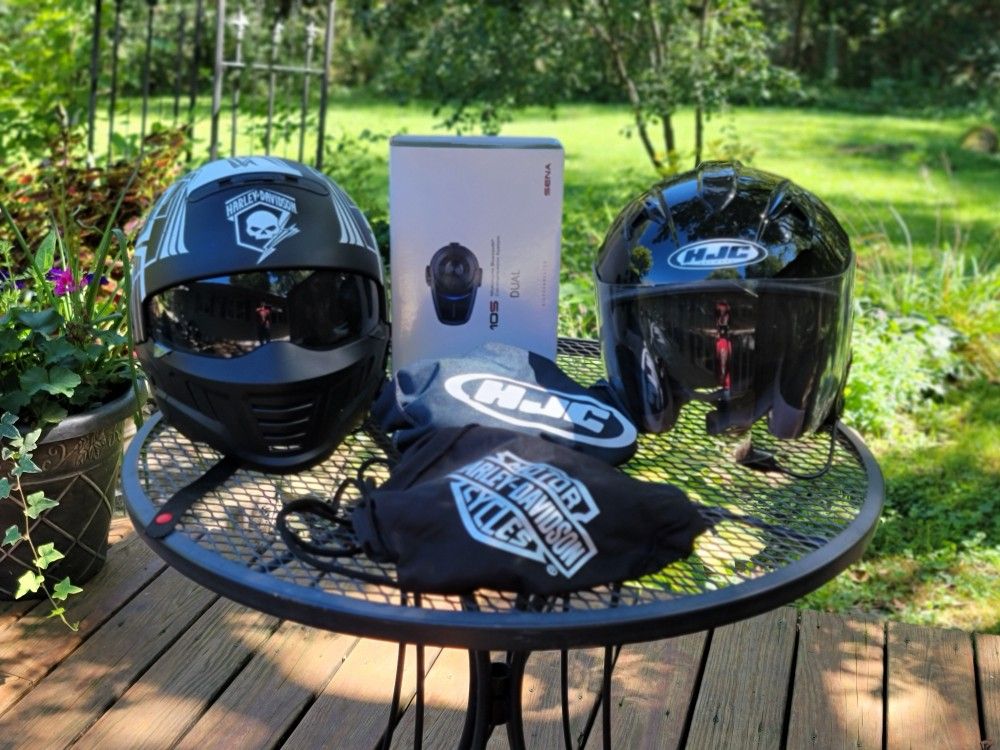 2 Helmets Plus Bluetooth Communication System