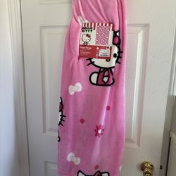 Hello Kitty Bow And Daisy Pink Blanket 