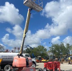 Boom Lift 40’ Telescopic