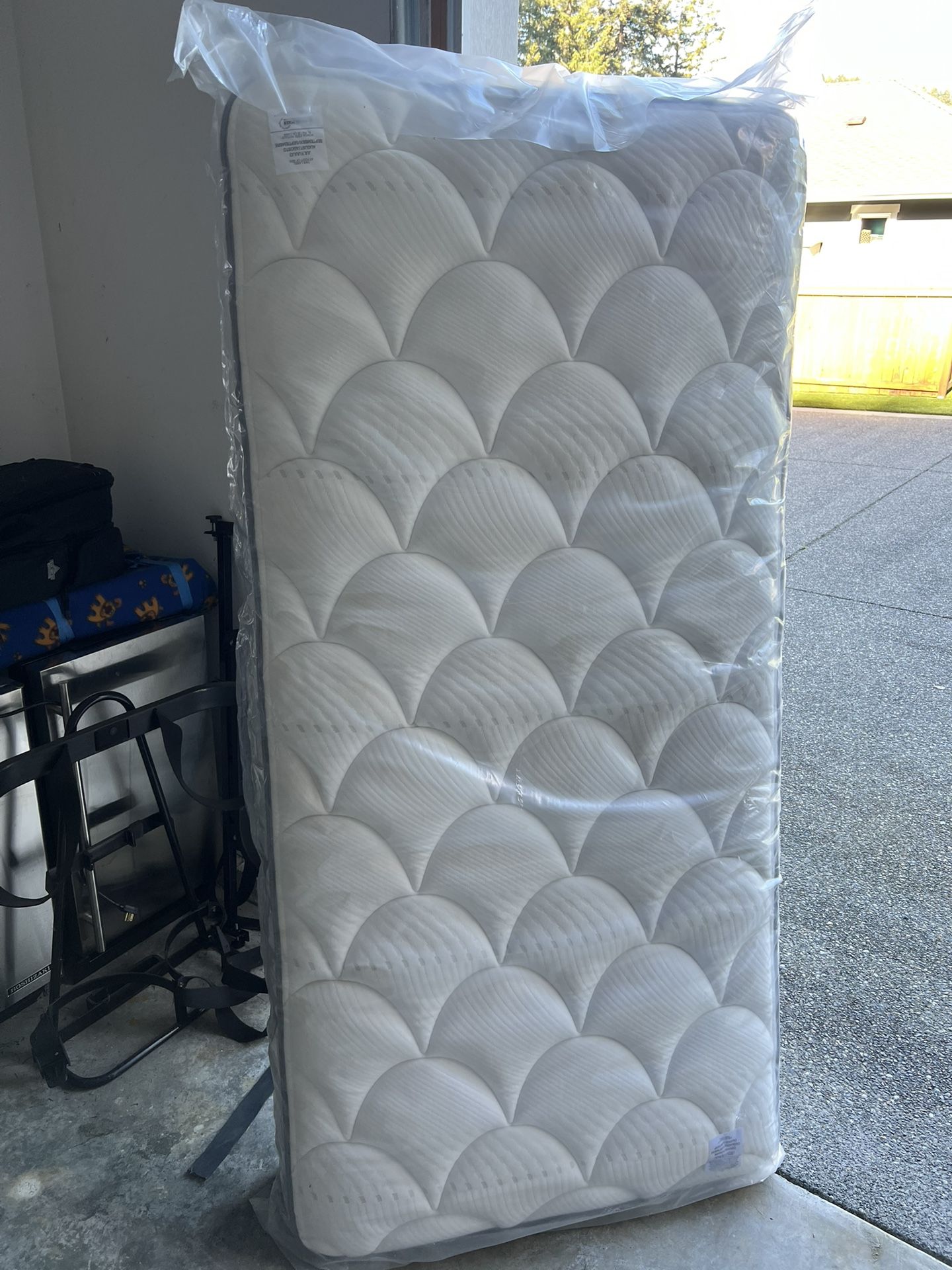 Serta Twin XL Mattress Brand New!