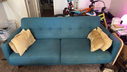 Sofa / Couch