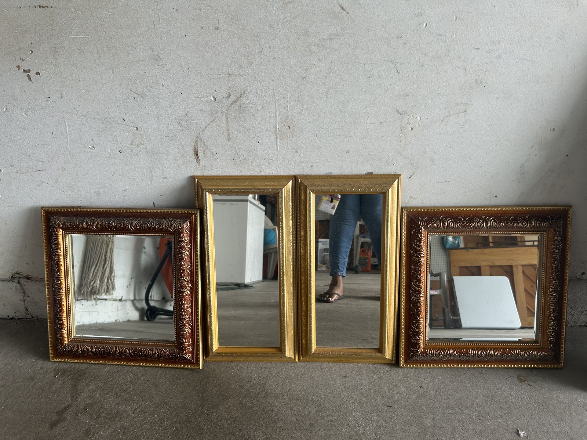 4 Mirror Wall Hangings