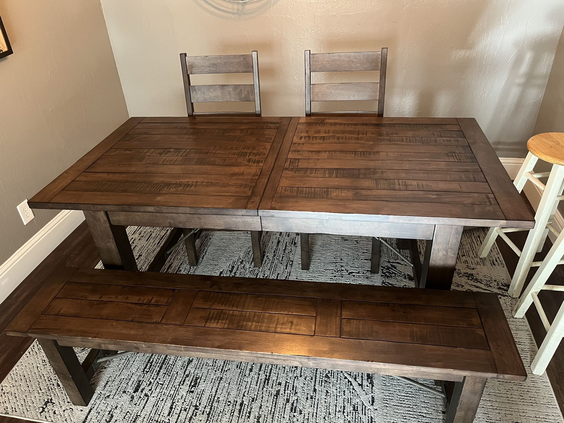 Dining Table Set 