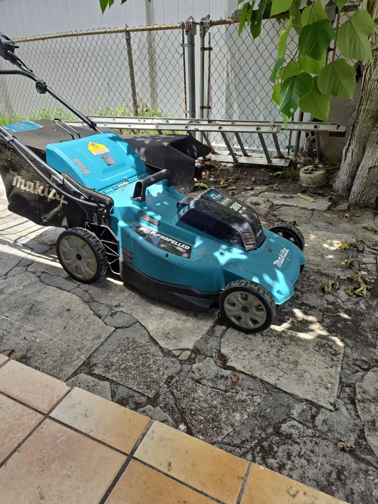 Makita Mower 300 obo