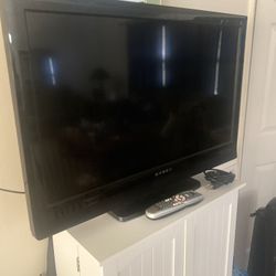 Dynex 32” LCD Tv
