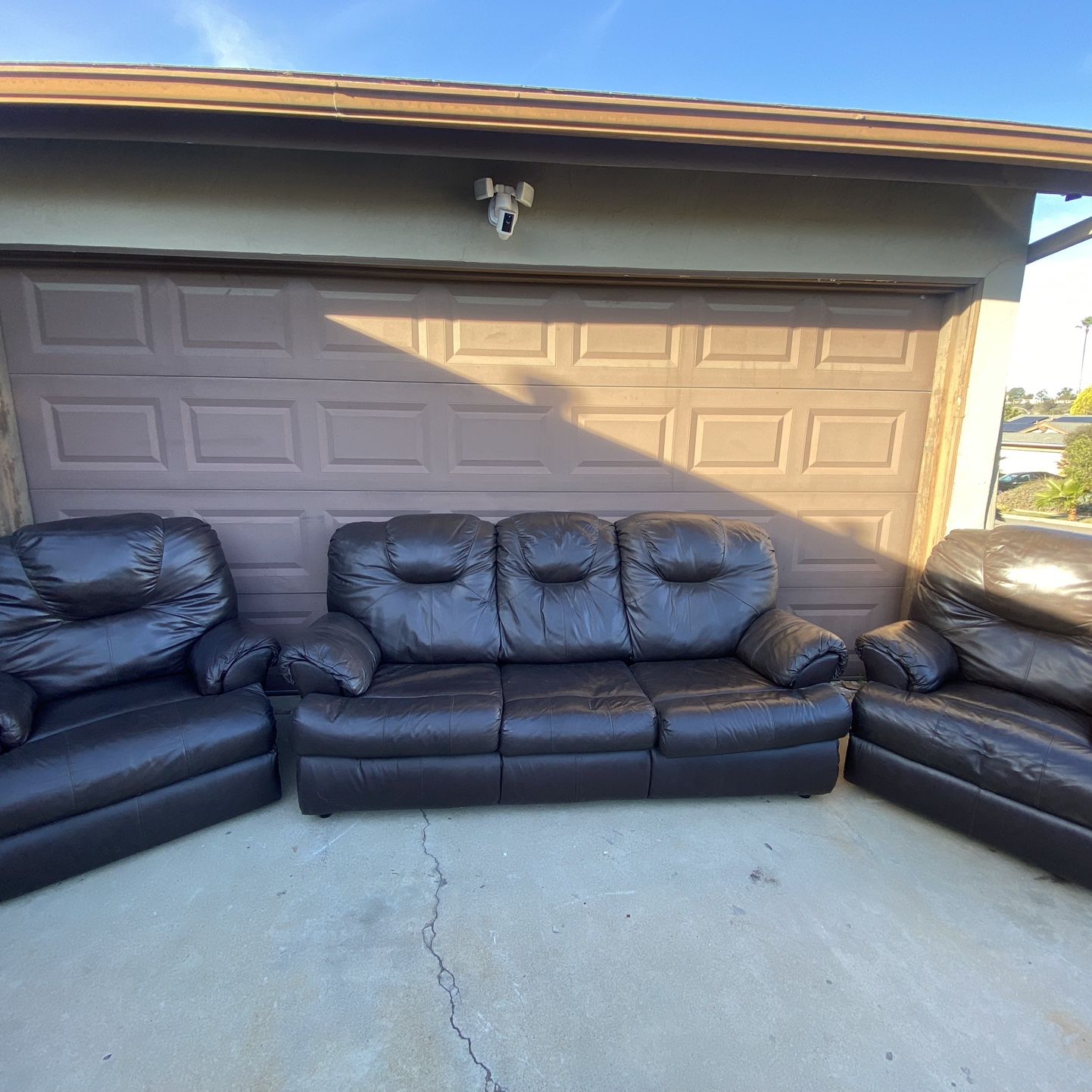 3-piece Leather Living Room Set $600 O.B.O