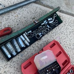 4 Sets Of Bits & Sockets 