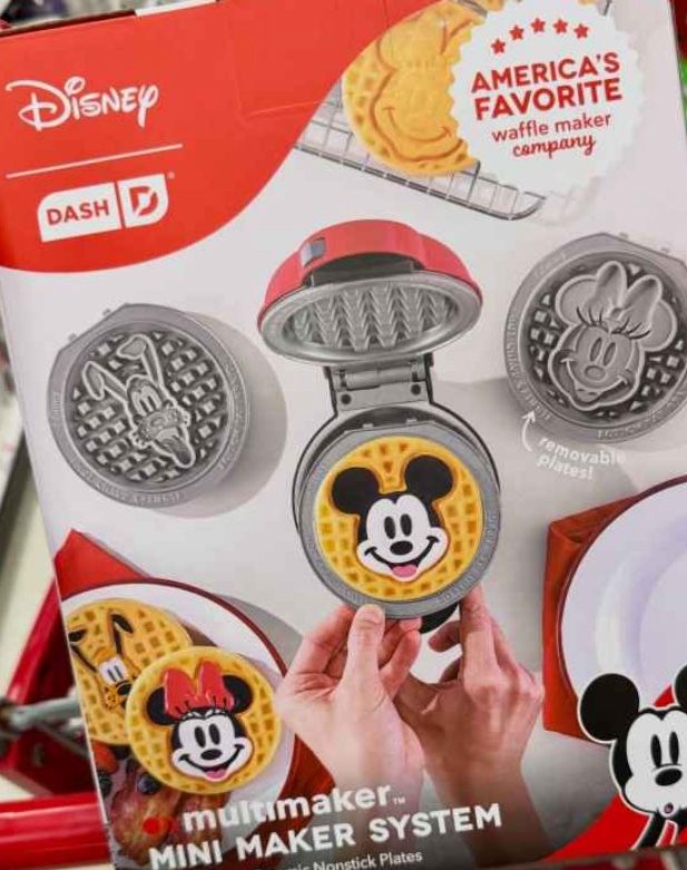 Disney - DASH waffle Maker