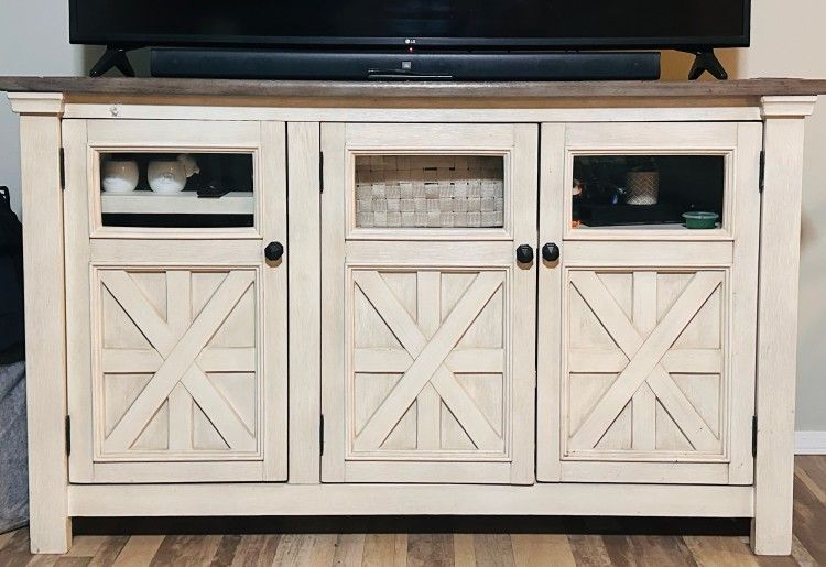 Ashley's Bolanburg Large TV Stand
