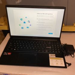 Asus Vivobook 15 Model M1502y laptop 256 GB storage 8GB ram 496 MB Graphics card With charger