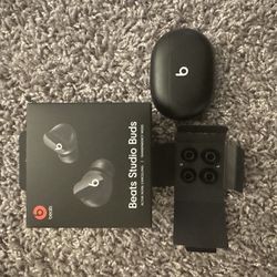 Beats Studio Buds