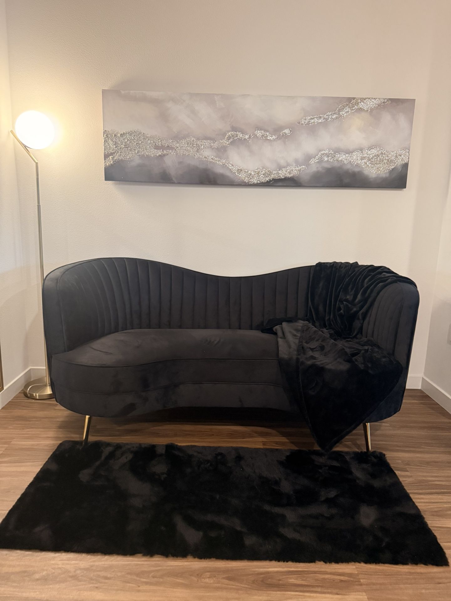 Black Chase Couch 