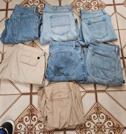 5 mens loose fit jeans size 36x32.. 2 shorts