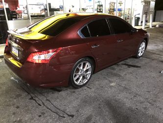 2010 Nissan Maxima sv