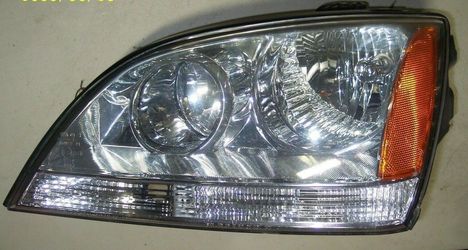 03 04 2003 2004 KIA SORENTO HALOGEN LEFT DRIVER HEADLIGHT HEAD LIGHT LAMP HEADLAMP OEM