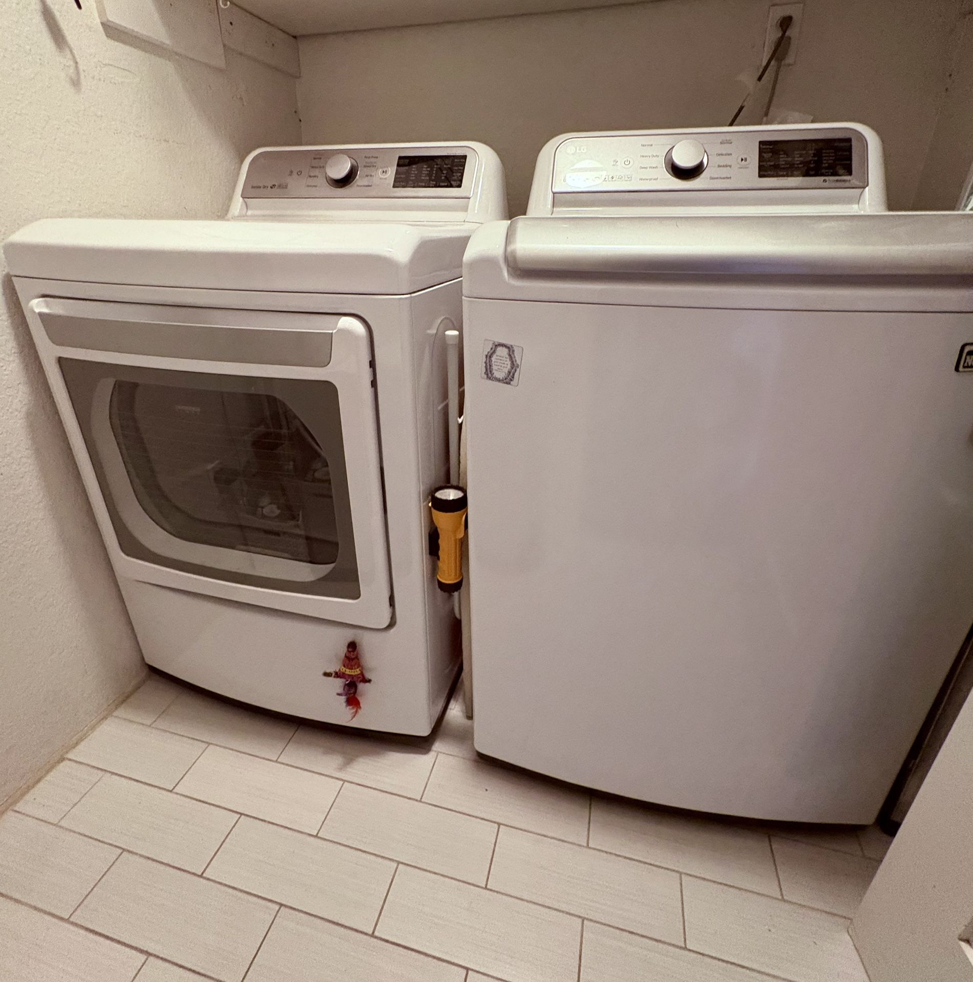 LG WASHER AND DRYER SET