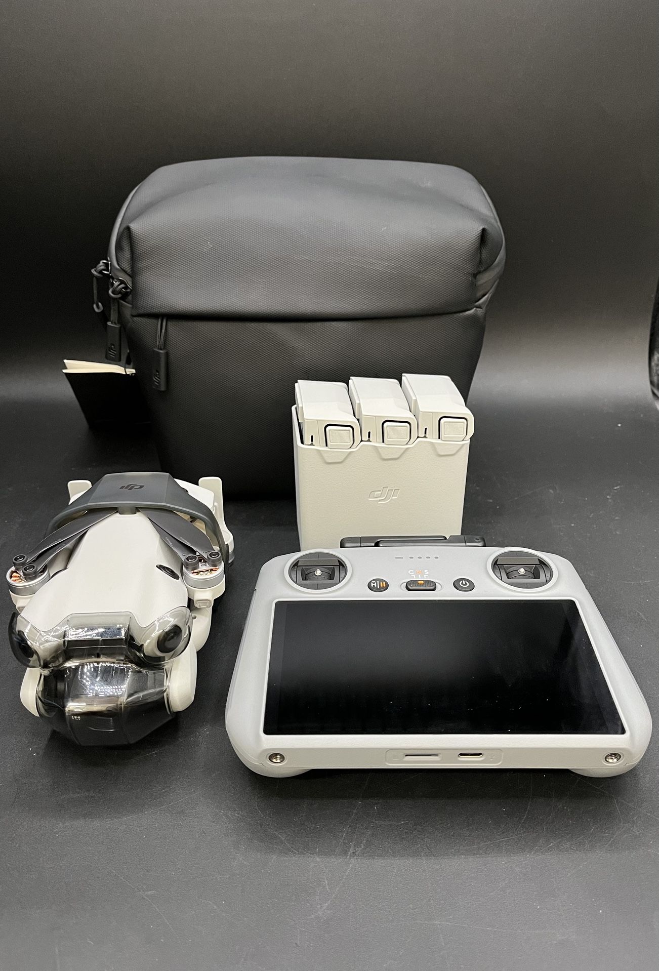 DJI Mini 4 Pro Fly More Combo Drone DJI RC 2 Remote Controller + 3 Batteries *5266