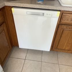 Hot Point Brand New Dishwasher
