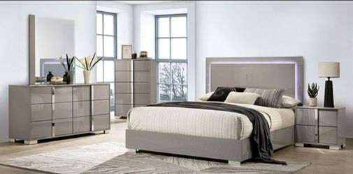 Brand New Grey 4pc Queen Bedroom Set (Available in Eastern King)