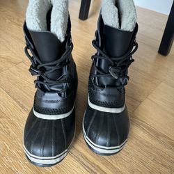 Sorel Snow Boots - Kids Size 5