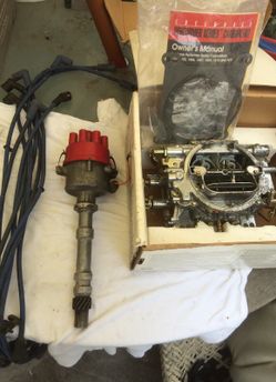 Edelbrock carburetor and Mallory point ignition