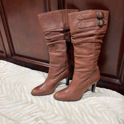 Brown Leather Woman, Boots Size 8-new