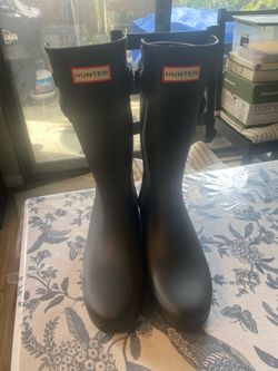 Hunter women boot size 8
